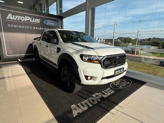FORD RANGER 3.2 STORM 4X4 CD 20V DIESEL 4P AUTOMÁTICO FORD RANGER 3.2 STORM 4X4 CD 20V DIESEL 4P AUTOMÁTICO